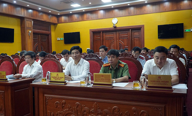 Các đại biểu dự hội nghị