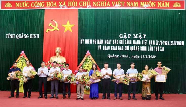 Trao Giải báo chí Quảng Bình lần thứ XIV.   