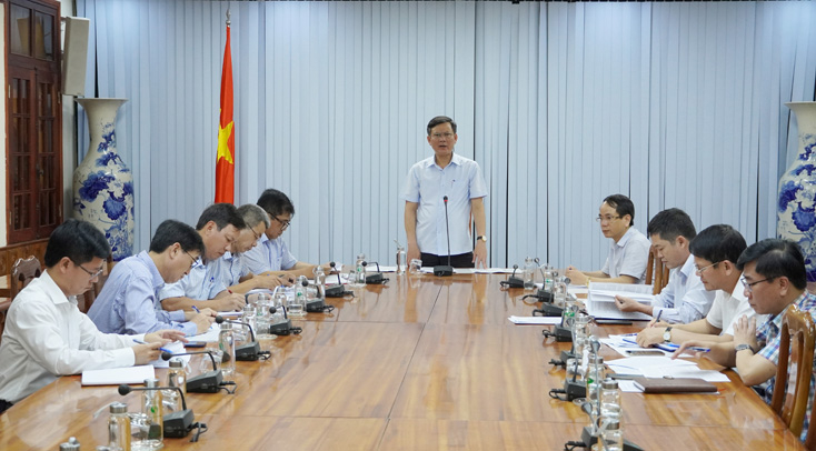 Đồng chí Chủ tịch UBND tỉnh Trần Thắng phát biểu kết luận buổi làm việc.