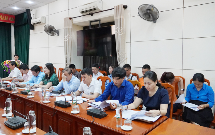 Các đại biểu dự hội nghị.