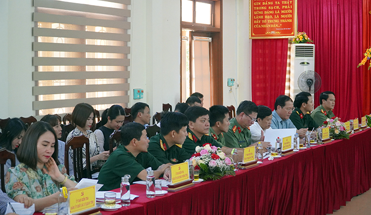 Các đại biểu dự hội nghị.