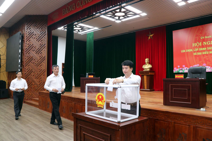 Sáng 16-4-2021 tại Hà Nội, Đoàn Chủ tịch Ủy ban Trung ương Mặt trận Tổ quốc Việt Nam tổ chức Hội nghị hiệp thương lần thứ ba để lựa chọn, lập danh sách những người của cơ quan, tổ chức, đơn vị ở Trung ương đủ tiêu chuẩn ứng cử đại biểu Quốc hội khóa XV. Ảnh: Minh Đức/TTXVN