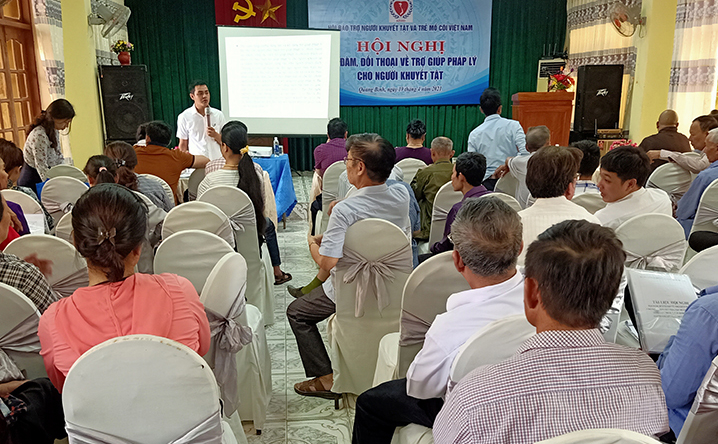 Người khuyết tật được tập huấn trợ giúp pháp lý và nâng cao năng lực phát triển sinh kế