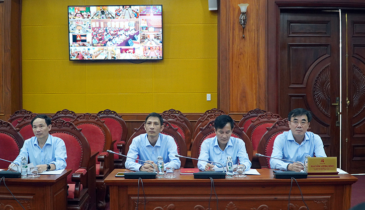 Các đại biểu dự hội nghị. 