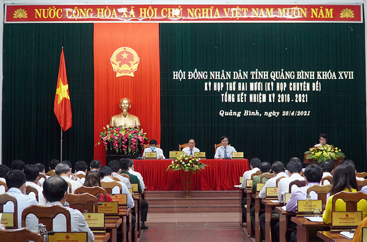 Toàn cảnh kỳ họp.