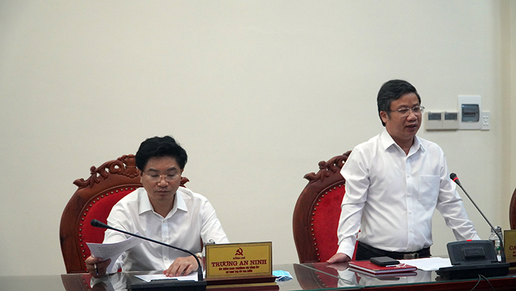 Trong thời gian tới, UBBC tỉnh sẽ công bố đanh sách những người ứng cử đại biểu Quốc hội ở địa phương theo Quyết định của Hội đồng bầu cử Quốc gia; Chỉ đạo các tổ chức phụ trách bầu cử và các cơ quan, đơn vị , địa phương thực hiện niêm yết danh sách chính thức những người ứng cử đại biểu Quốc hội, ứng cử đại biểu HĐND ở khu vực bỏ phiếu. Tăng cường công tác thông tin, tuyên truyền; thực hiện nghiêm túc Chỉ thị của Thủ tướng Chính phủ, hướng dẫn Bộ Y tế và quy định của tỉnh về các biện pháp phòng chống dịch Covid -19…