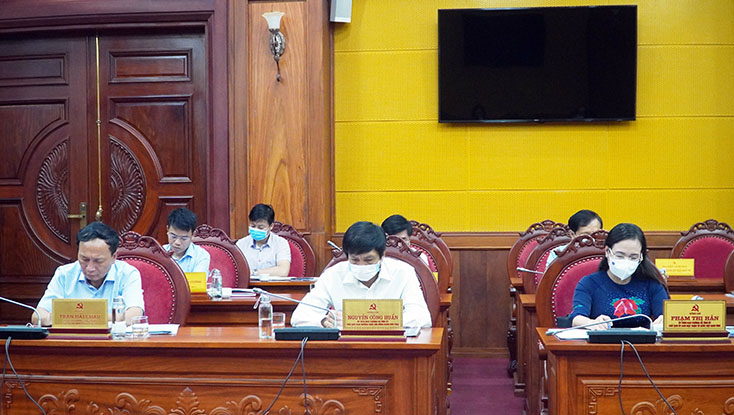 Các đại biểu dự phiên họp