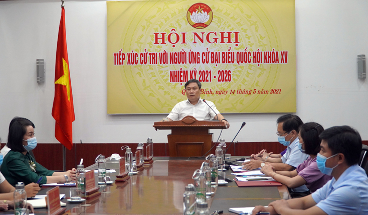 Đồng chí Bí thư Tỉnh ủy Vũ Đại Thắng phát biểu tại hội nghị tiếp xúc cử tri trực tuyến.