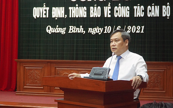 Đồng chí Bí thư Tỉnh ủy Vũ Đại Thắng phát biểu giao nhiệm vụ.