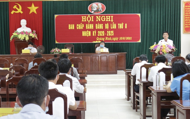 Hội nghị thảo luận, lấy phiếu giới thiệu các chức danh HĐND, UBND huyện nhiệm kỳ 2021-2026.