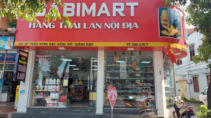 Hàng ngoại được bày bán đa dạng tại các cửa hàng tạp hóa, chợ, siêu thị trên địa bàn toàn tỉnh.