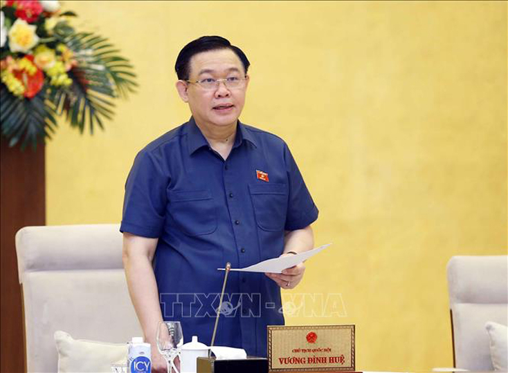 Chủ tịch Quốc hội Vương Đình Huệ phát biểu khai mạc Phiên họp thứ 57 của Ủy ban Thường vụ Quốc hội. Ảnh: Doãn Tấn/TTXVN