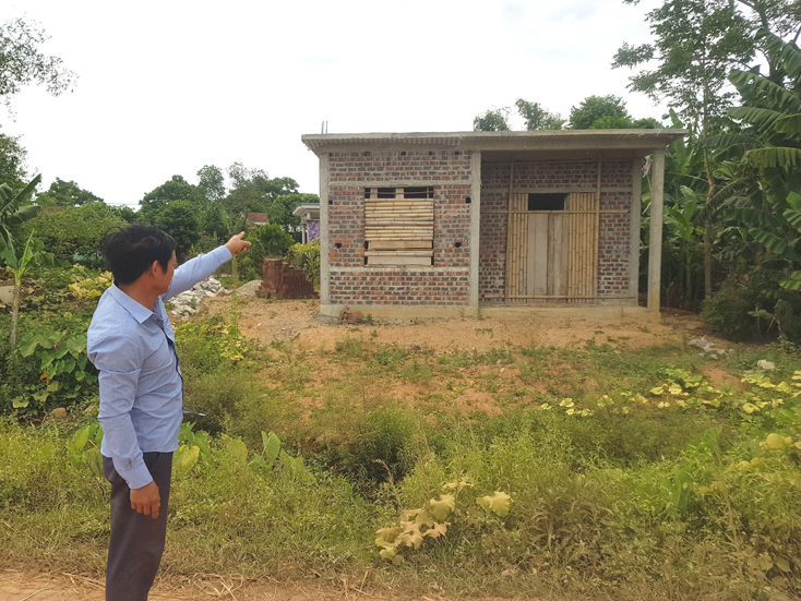 Ngôi nhà của ông Nguyễn Thanh Tùng xây trên phần đất đã được cấp giấy chứng nhận quyền sử dụng đất của ông Nguyễn Thanh Hoàng, thôn Trung Nẫm, xã Cự Nẫm, huyện Bố Trạch