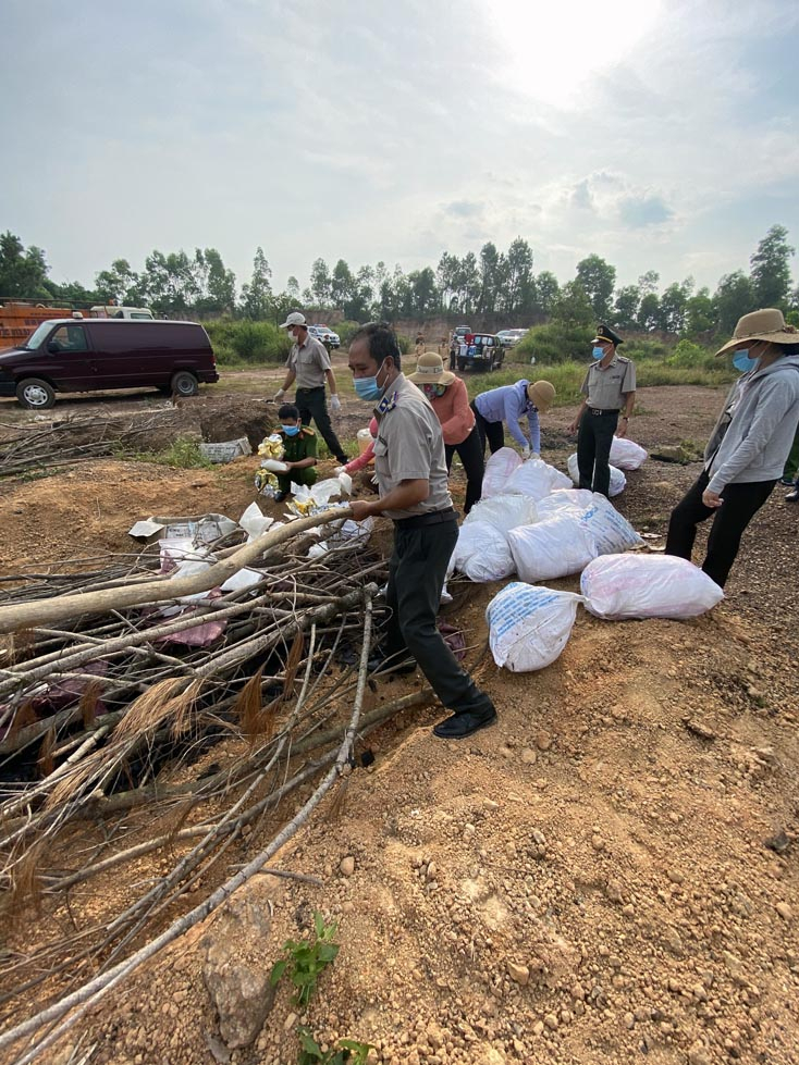 Hiện trường về công tác chuẩn bị tiêu hủy số lượng lớn ma túy trong vụ án Vàng A Thênh (quốc tịch Lào) và đồng bọn phạm tội “Vận chuyển trái phép chất ma túy”. 