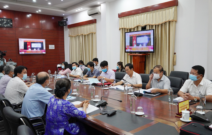 Các đại biểu dự hội nghị tại điểm cầu tỉnh Quảng Bình.