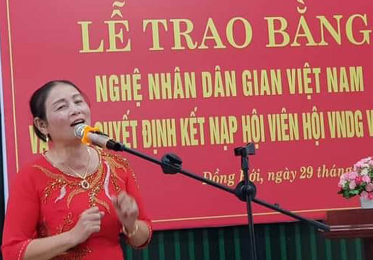 Bà Đinh Thị Thoan.