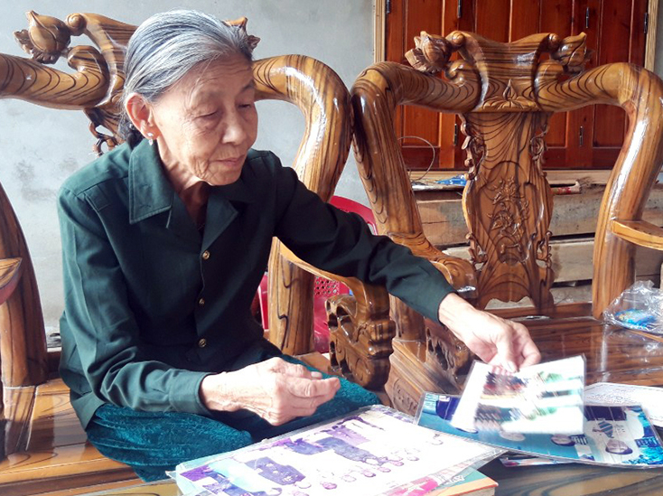 Nữ Anh hùng Đinh Thị Thu Hiệp. 