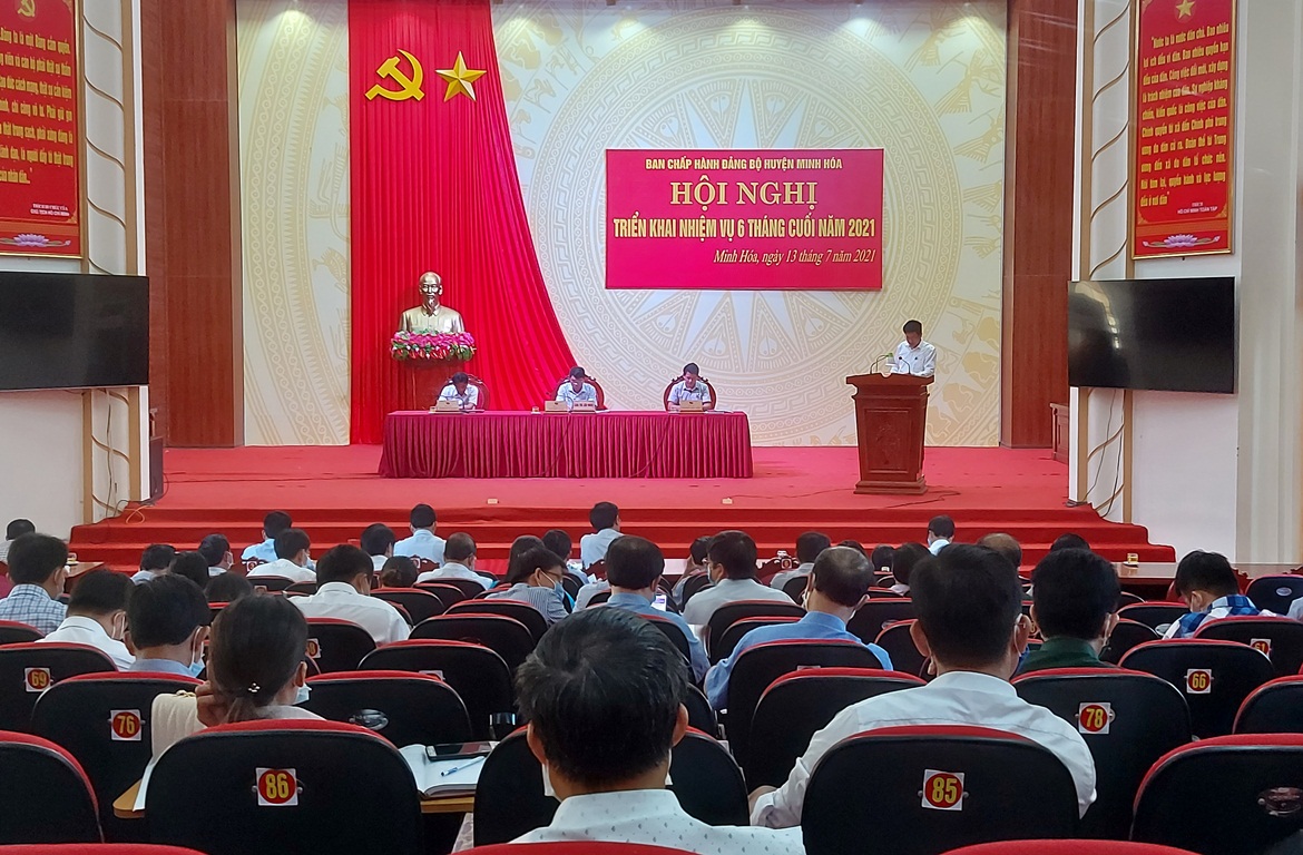 : Toàn cảnh hội nghị.