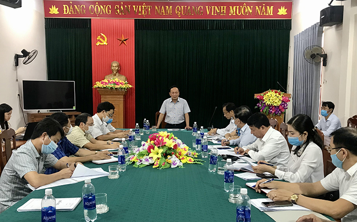 Đồng chí Phó Bí thư Thường trực Tỉnh ủy Trần Hải Châu phát biểu kết luận buổi làm việc.