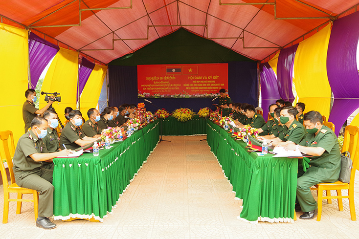  Quang cảnh buổi hội đàm.