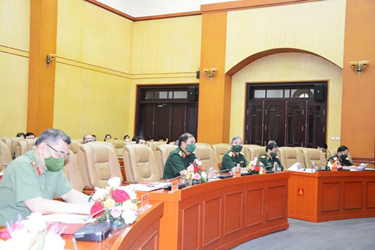 Các đại biểu tham dự hội nghị.