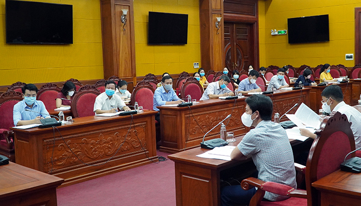 Quang cảnh buổi làm việc