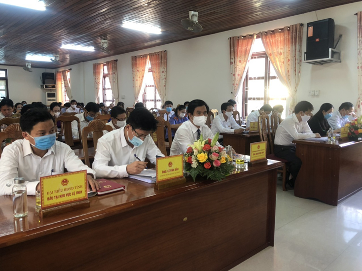 Các đại biểu dự kỳ họp thứ 2, HĐND huyện Lệ Thủy khóa XXI