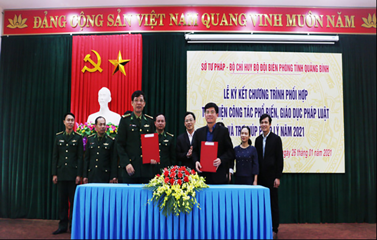 Sở Tư pháp và Bộ chỉ huy BĐBP tỉnh ký kết chương trình phối hợp thực hiện phổ biến giáo dục và trợ giúp pháp lý năm 2021.