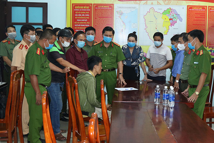 Đối tượng Lê Văn Triễn thời điểm mới bị bắt về cơ quan Công an.