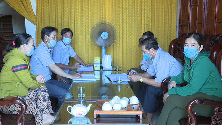 Tổ hòa giải thôn Thượng Thôn, xã Quảng Trung tổ chức hòa giải 1 vụ việc ở địa phương.