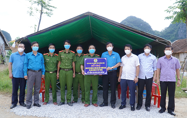 Các hoạt động chung tay hỗ trợ phòng, chống dịch bệnh Covid-19 được LĐLĐ tỉnh tiếp tục quan tâm thực hiện cả trong tỉnh và ở tỉnh bạn.