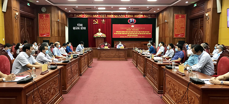 Toàn cảnh hội nghị tại điểm cầu Quảng Bình.