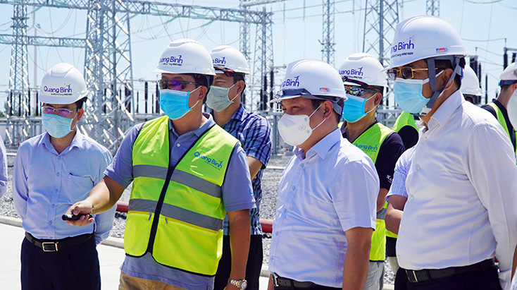 Đồng chí Bí thư Tỉnh ủy Vũ Đại Thắng ghi nhận và đánh giá cao nỗ lực của cán bộ, nhân viên, công nhân Dự án cụm trang trại điện gió B&T