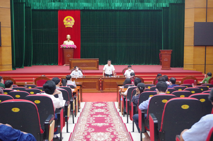 Ban chỉ đạo phòng, chống dịch bệnh Covid-19 TP. Đồng Hới đã họp khẩn cấp để triển khai các biện pháp phòng chống dịch bệnh Covid-19 trên địa bàn trong đêm 24-8