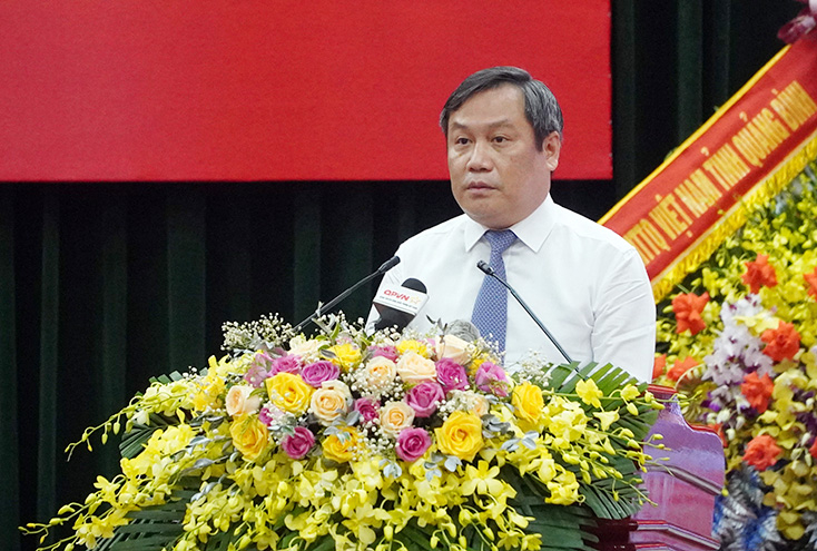 Đồng chí Bí thư Tỉnh ủy Vũ Đại Thắng phát biểu tại hội thảo