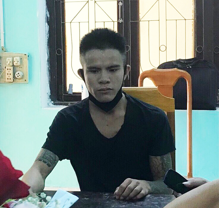 Đối tượng Trần Quang Nhã tại cơ quan Công an.