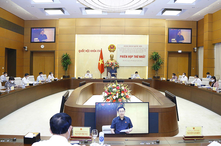 Toàn cảnh phiên họp. Ảnh:VGP