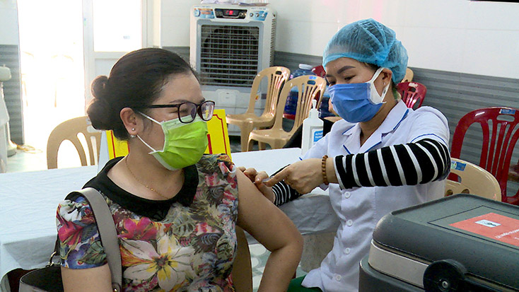 Công tác tiêm vắc xin phòng, chống dịch Covid-19 bảo đảm an toàn, đúng quy định
