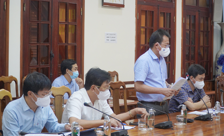 Lãnh đạo CDC Quảng Bình báo cáo công tác xét nghiệm RT-PCR, truy vết F0.