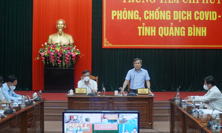 Đồng chí Bí thư Tỉnh ủy Vũ Đại Thắng phát biểu chỉ đạo tại hội nghị trực tuyến phòng chống dịch Covid-19.
