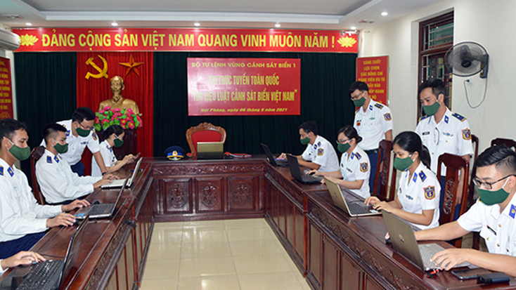 Cán bộ, chiến sỹ Bộ Tư lệnh Vùng Cảnh sát biển 1 tích cực tham gia cuộc thi  