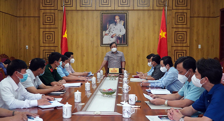 Đồng chí Bí thư Tỉnh ủy phát biểu chỉ đạo tại buổi làm việc