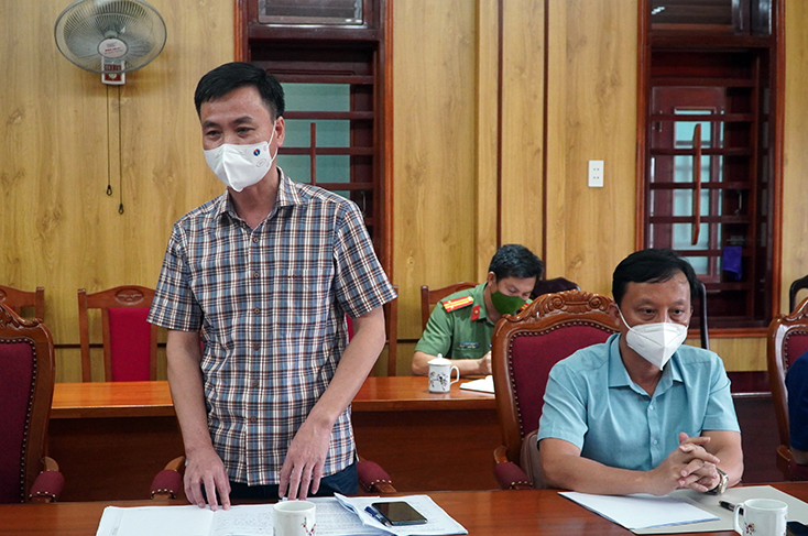 Các đại biểu phát biểu tại buổi làm việc.
