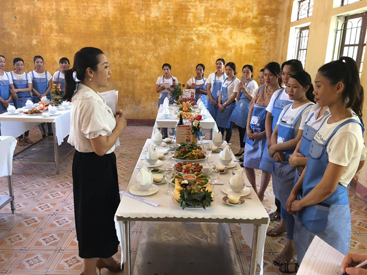Liên kết đào tạo, các CSGDNN nắm bắt được nhu cầu của DN để đào tạo nguồn nhân lực phù hợp, đúng yêu cầu. 