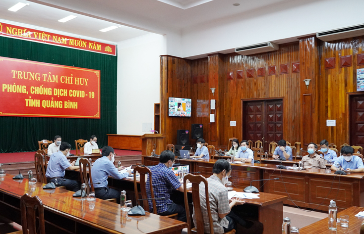 Các đại biểu dự hội nghị tại điểm cầu Quảng Bình.