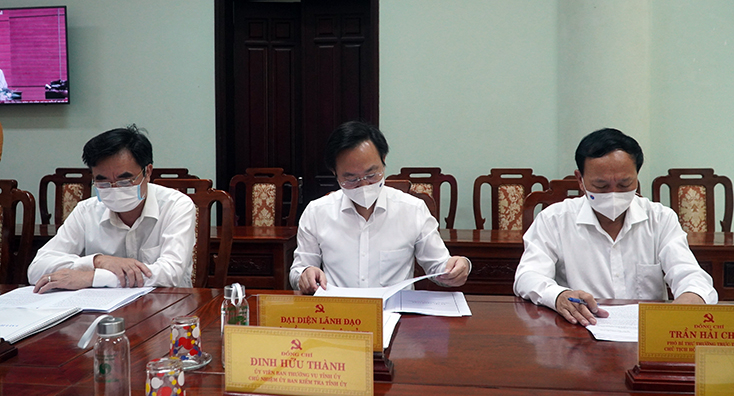 Các đại biểu dự hội nghị tại điểm cầu Quảng Bình 