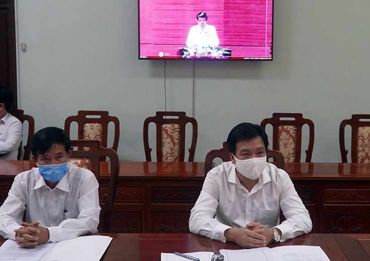 Các đại biểu dự hội nghị tại điểm cầu Quảng Bình 