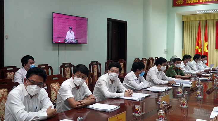 Các đại biểu dự hội nghị tại điểm cầu Quảng Bình 