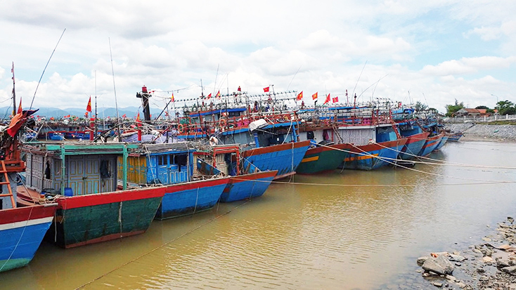 Tất cả tàu cá dài trên 15m phải lắp đặt thiết bị GSHT mới được ra khơi.