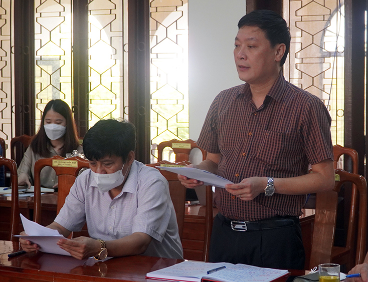 Các đại biểu phát biểu tại buổi làm việc.